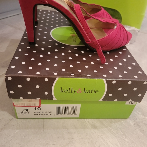 Kelly & Katie Women's Magenta high heel sandals in color magenta size 10 - Picture 6 of 11